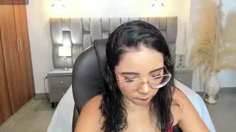 Snapshot of alana_martiins chatting on July 2026 01:35:02 PM alana online show from July 2026 01:35:02 PM