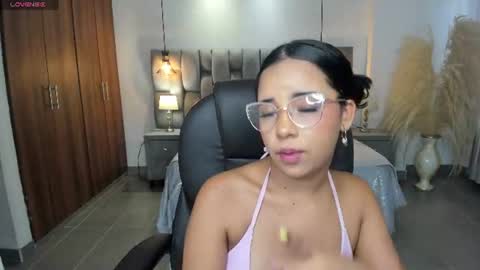 Snapshot of alana_martiins chatting on July 2026 08:11:02 PM alana online show from July 2026 08:11:02 PM