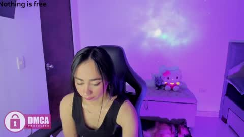Snapshot of alana_pherson chatting on June 2026 02:58:01 AM alana_pherson online show from June 2026 02:58:01 AM