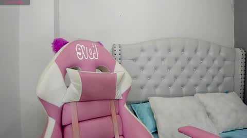 Alana. online show from January 2025 02:48:01 AM