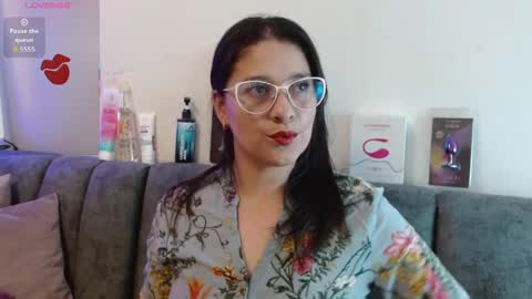 Alana  online show from April 2026 07:26:02 PM