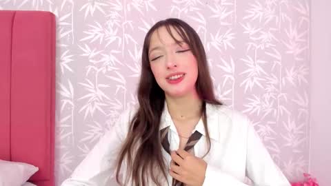 Alana online show from November 2025 04:56:01 PM