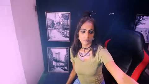 alanadelray online show from November 2025 07:20:02 AM