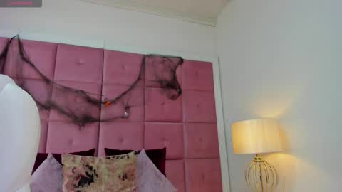 Snapshot of alanah_connors chatting on November 2025 12:40:02 PM alanah_connors online show from November 2025 12:40:02 PM