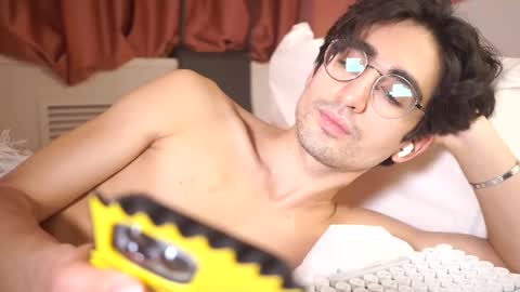 idenavarre online show from January 2025 01:50:01 AM