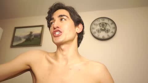 idenavarre online show from February 2025 09:52:01 PM