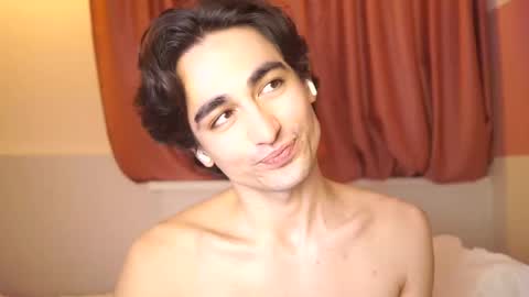 idenavarre online show from February 2025 01:13:02 AM