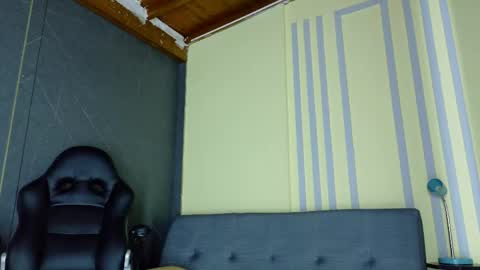 Snapshot of alanferrer chatting on April 2026 10:29:01 AM Alan Ferrer online show from April 2026 10:29:01 AM