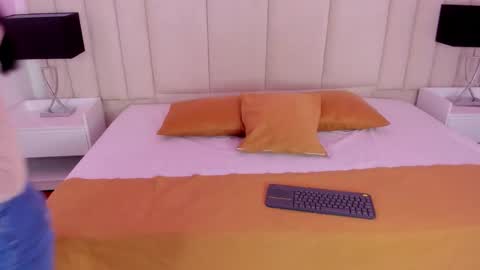 Snapshot of alanha__ chatting on December 2025 03:11:02 AM Alanha online show from December 2025 03:11:02 AM