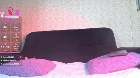 alanna_jones23_aws online show from January 2026 05:15:02 PM