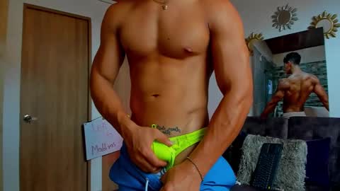 Snapshot of alansex66 chatting on June 2026 12:40:02 PM Alan online show from June 2026 12:40:02 PM