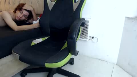 alantrickz365 online show from November 2025 02:12:02 PM