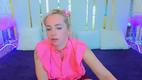 Snapshot of alaska_si chatting on June 2026 05:41:01 AM alaska_si online show from June 2026 05:41:01 AM