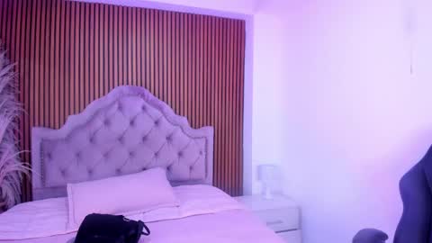 Alaska online show from June 2026 04:03:02 AM