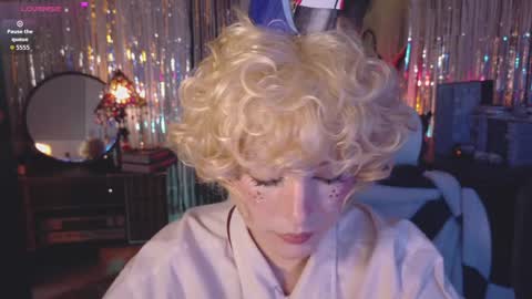 Alaska Grace       online show from April 2026 02:44:02 AM