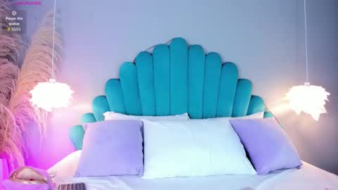 Snapshot of alassiahocthner chatting on November 2025 12:05:02 PM Alassia Hocthner online show from November 2025 12:05:02 PM