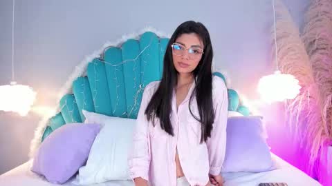 Snapshot of alassiahocthner chatting on December 2025 11:36:02 AM Alassia Hocthner online show from December 2025 11:36:02 AM