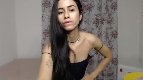 Snapshot of alatinmermaid chatting on January 2025 01:52:01 AM alatinmermaid online show from January 2025 01:52:01 AM