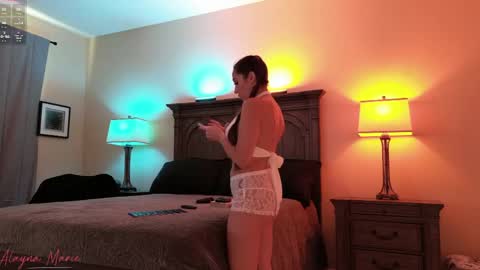 Snapshot of alaynamarie chatting on May 2026 04:35:02 PM Alayna Marie online show from May 2026 04:35:02 PM