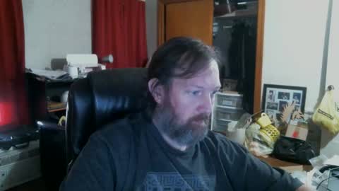 Snapshot of alberik2316 chatting on November 2025 05:12:02 PM Alberik online show from November 2025 05:12:02 PM