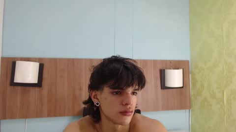 Snapshot of albertbernal69 chatting on March 2025 03:08:02 AM Albert online show from March 2025 03:08:02 AM