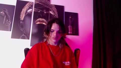 Snapshot of albertbernal69 chatting on November 2025 02:54:02 AM Albert online show from November 2025 02:54:02 AM