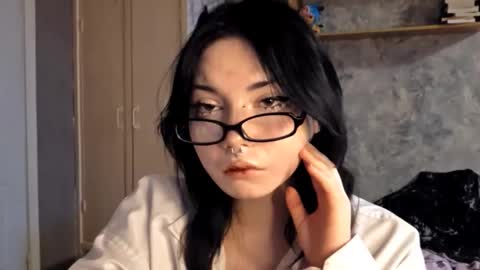 Snapshot of alberthamazierski chatting on December 2025 11:19:01 AM Im Katrina online show from December 2025 11:19:01 AM