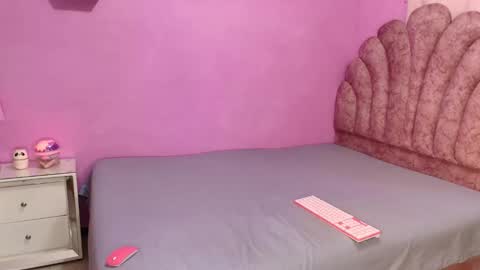 aldana_stone online show from December 2025 03:40:02 PM