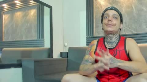 Juan de Dios Independent Model online show from December 2025 12:23:02 PM