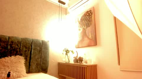 Aleera online show from April 2026 08:06:01 PM