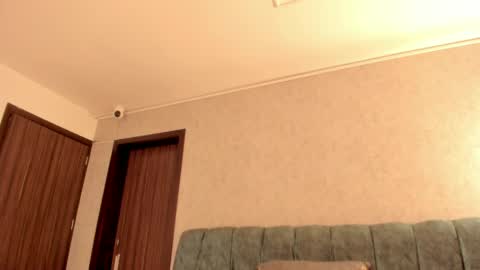 Aleera online show from April 2026 07:36:02 PM