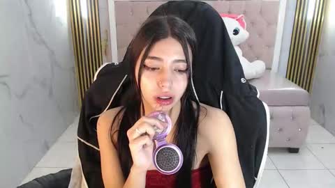 Snapshot of alehp_rose_s chatting on December 2025 01:20:01 PM Ale online show from December 2025 01:20:01 PM