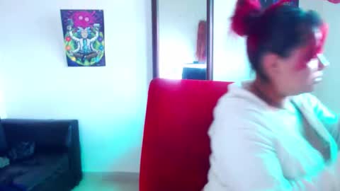 aleja online show from November 2025 05:08:01 PM