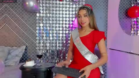 Snapshot of aleja_bloom chatting on November 2025 12:16:01 PM aleja_bloom online show from November 2025 12:16:01 PM