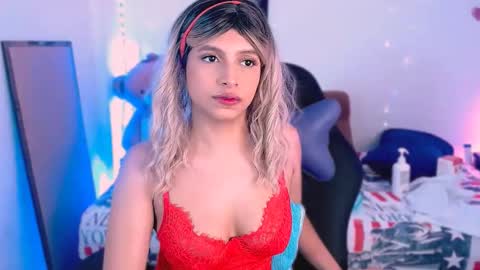 Aleja Harker  online show from September 2025 05:02:02 AM