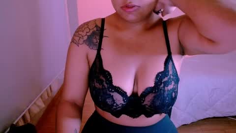 Alejandra  online show from May 2026 11:24:02 PM