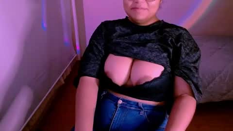 Snapshot of alejandra_conde chatting on July 2026 11:33:01 PM Alejandra online show from July 2026 11:33:01 PM