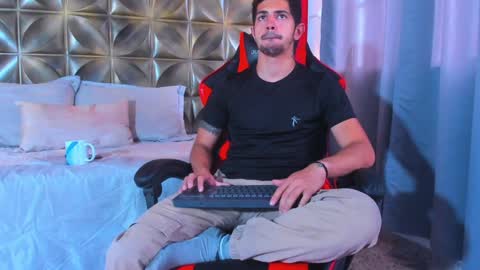 Alejo  online show from January 2025 08:02:02 PM