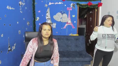 Snapshot of alejita_smithh chatting on January 2025 12:05:02 PM zoe and Kataleya online show from January 2025 12:05:02 PM