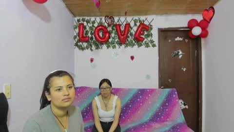 Snapshot of alejita_smithh chatting on February 2025 12:31:01 PM zoe and Kataleya online show from February 2025 12:31:01 PM