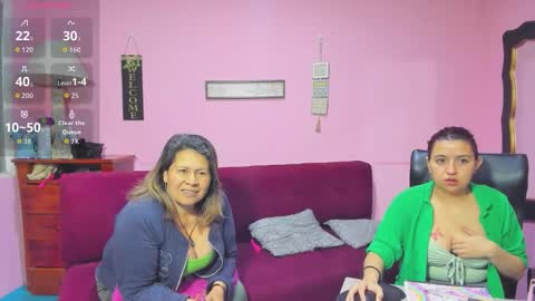 Snapshot of alejita_smithh chatting on November 2025 10:54:02 AM zoe and Kataleya online show from November 2025 10:54:02 AM