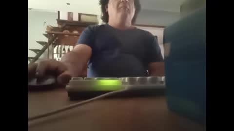 alejito16 online show from December 2024 12:38:01 PM