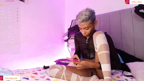 Snapshot of alejo_cute chatting on December 2024 01:18:01 AM alejo_cute online show from December 2024 01:18:01 AM