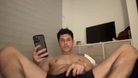 alejoramirez1220 online show from February 2026 05:51:02 AM