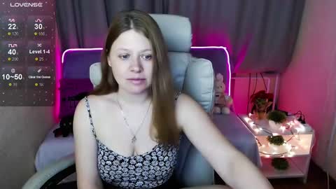 Snapshot of alekasamui chatting on December 2024 04:01:02 AM Aleksa online show from December 2024 04:01:02 AM