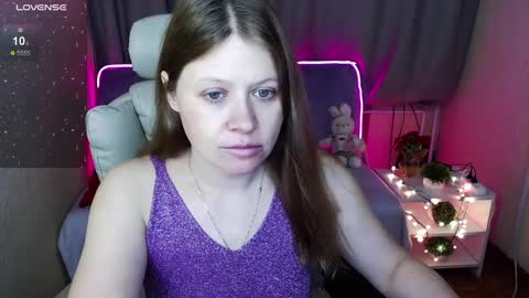 Snapshot of alekasamui chatting on December 2024 03:47:02 AM Aleksa online show from December 2024 03:47:02 AM