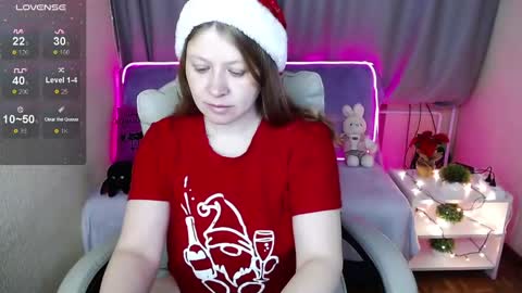 Snapshot of alekasamui chatting on December 2024 08:28:02 PM Aleksa online show from December 2024 08:28:02 PM