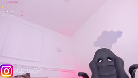 Snapshot of aleksandra_miller chatting on January 2025 03:40:02 PM Aleksandra online show from January 2025 03:40:02 PM