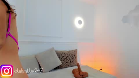 Snapshot of aleksandra_miller chatting on March 2025 12:23:02 PM Aleksandra online show from March 2025 12:23:02 PM