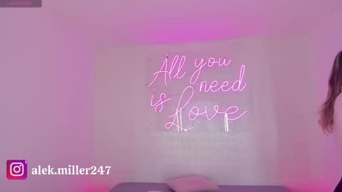 Snapshot of aleksandra_miller chatting on September 2025 12:20:01 PM Aleksandra online show from September 2025 12:20:01 PM